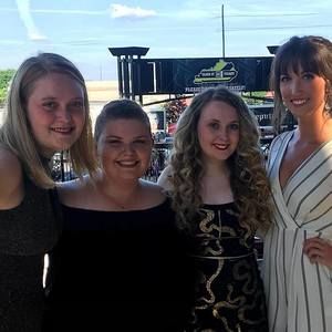 Meet your Posher, Kara